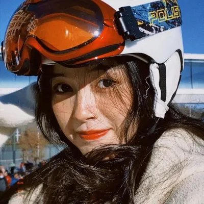 玻璃玫瑰海报